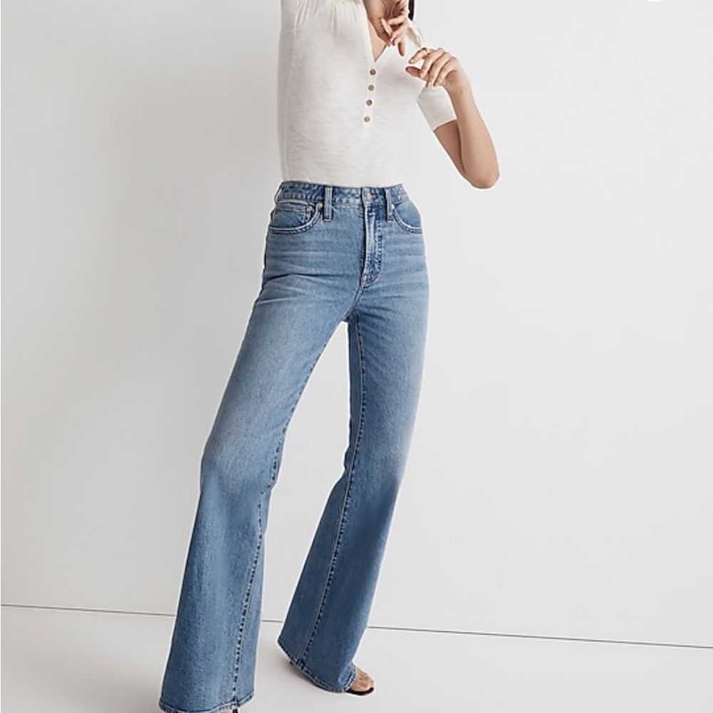 Madewell Perfect Vintage Flare Jeans in Tarlow